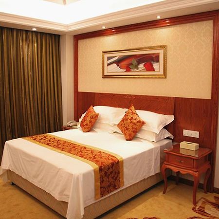 Vienna Classic Hotel Kongtong Avenue Pingliang Buitenkant foto