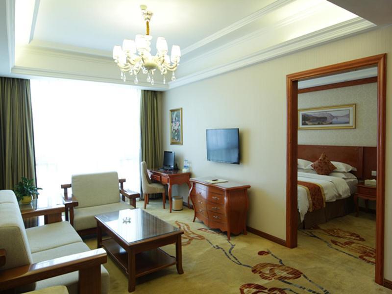 Vienna Classic Hotel Kongtong Avenue Pingliang Buitenkant foto